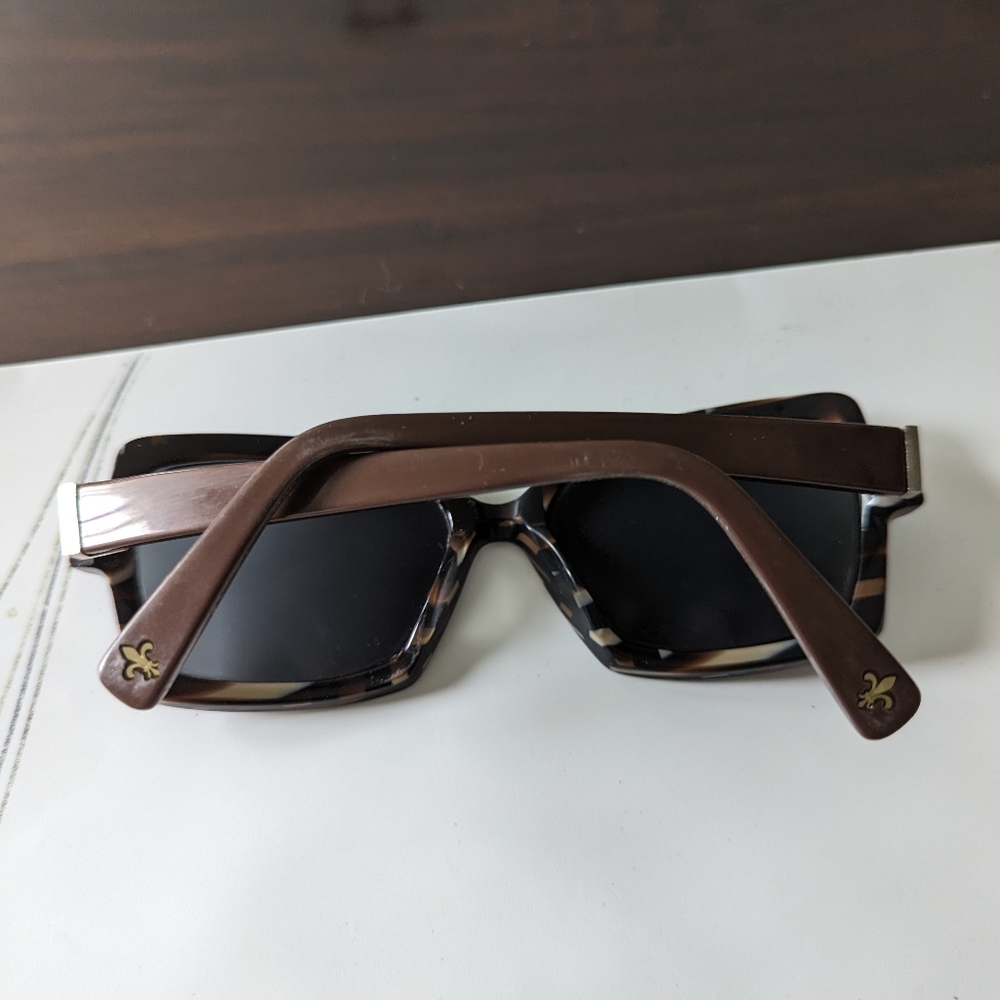Glasses. - Picture 2 of 7